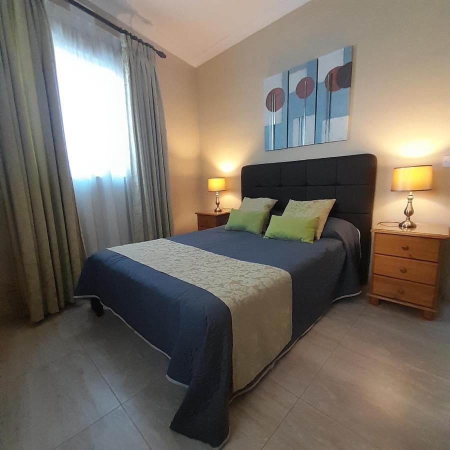 Aloha Apartments Marsalforn Bagian luar foto
